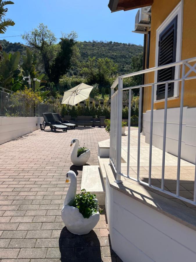 Residenza De Luca Apartment Tropea Eksteriør billede